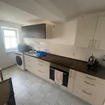 Om Exklusives Zimmer, Wlan, Geteiltes Bad Und Kueche Stadtilm