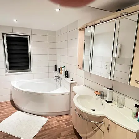 Homestay Exklusive Mit Geteiltem Bad Und Kueche Om