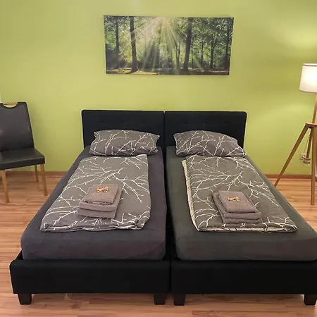 Om Exklusives Zimmer, Wlan, Geteiltes Bad Und Kueche Pansiyon Stadtilm