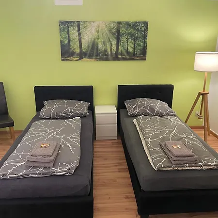 Om Exklusives Zimmer, Wlan, Geteiltes Bad Und Kueche *