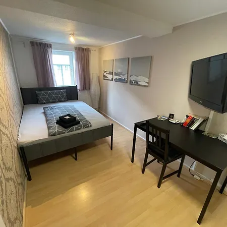 Om Exklusives Zimmer, Wlan, Geteiltes Bad Und Kueche