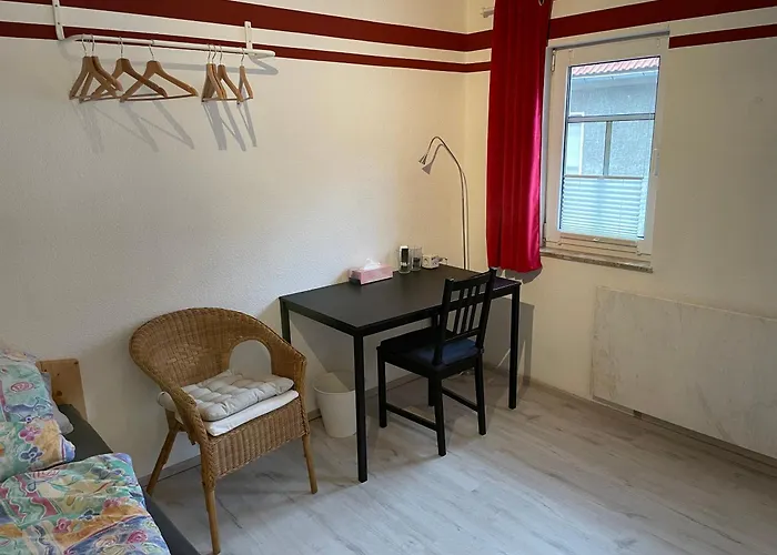 Om Exklusives Zimmer, Wlan, Geteiltes Bad Und Kueche Pansiyon Stadtilm